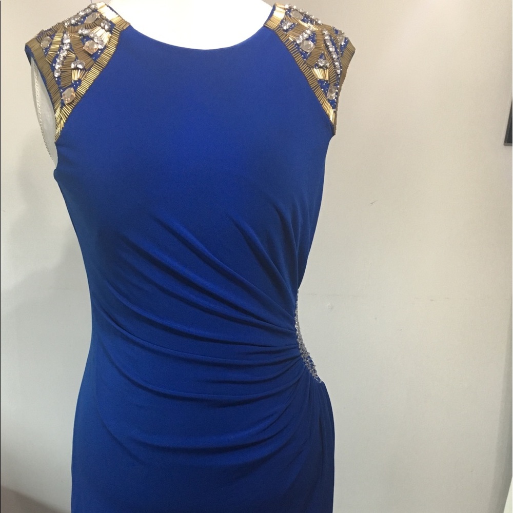 JS Collections sleeveless shift dress